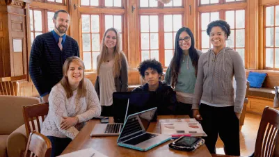 Industrias Finanzas - Finance Academy