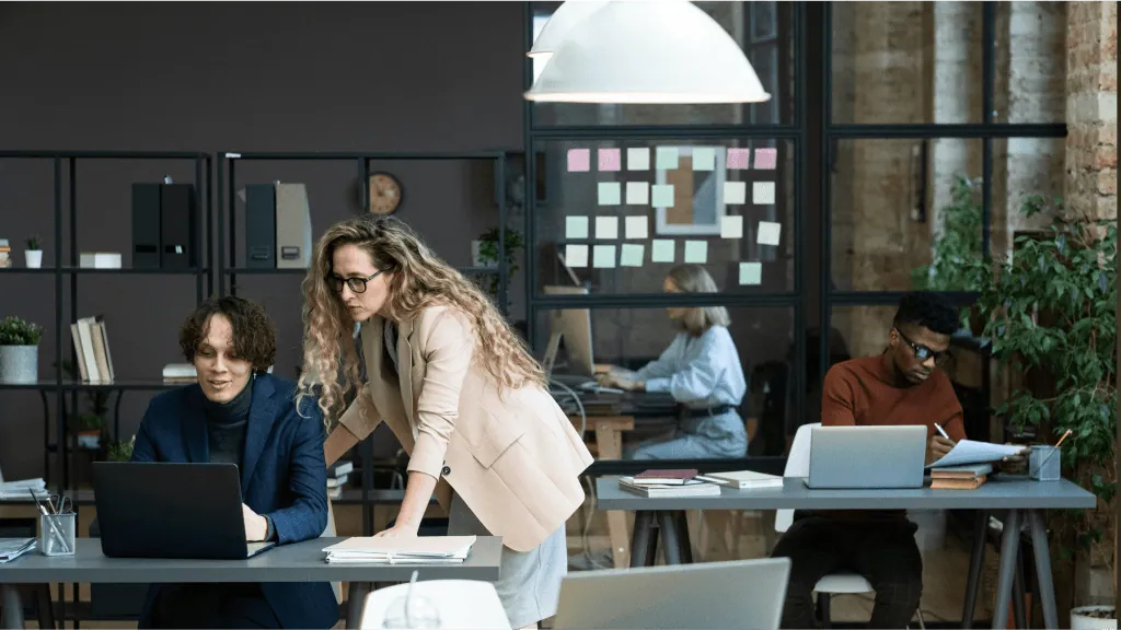 Invierte en Posicionamiento para tu empresa con un equipo profesional